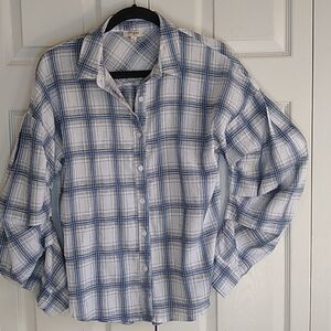 Umgee gathering of the sleeve shirt size small